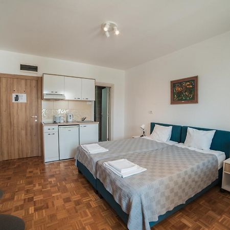 Arena East Apartment Belgrado Esterno foto
