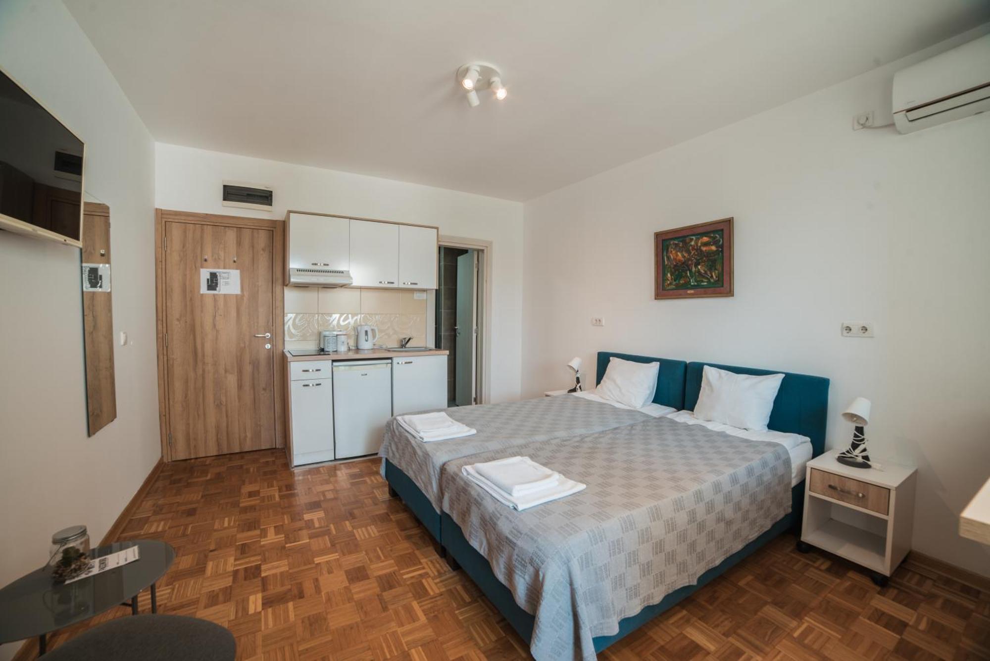 Arena East Apartment Belgrado Esterno foto